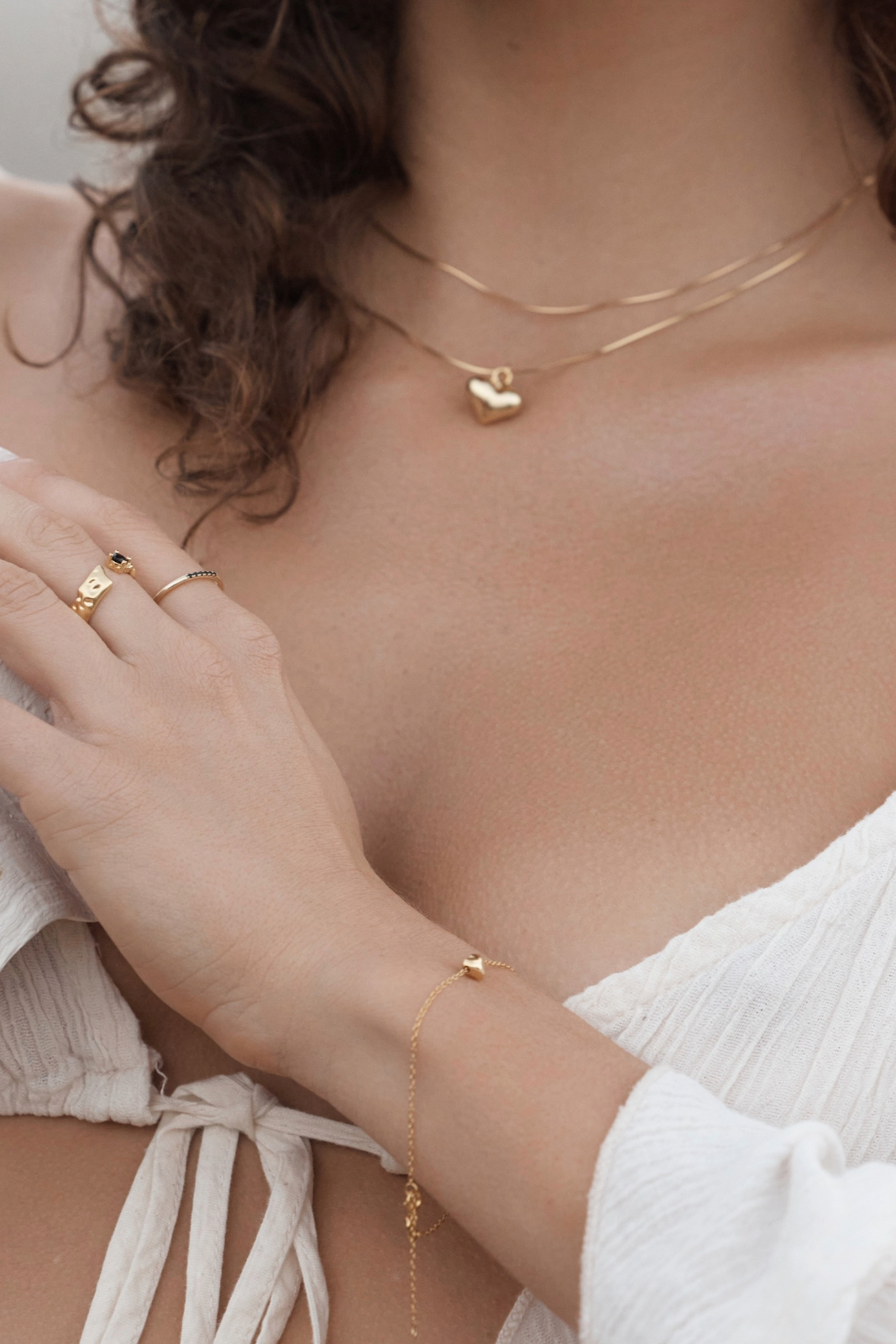 Eldoria_Mini_Heart_Bracelet on model