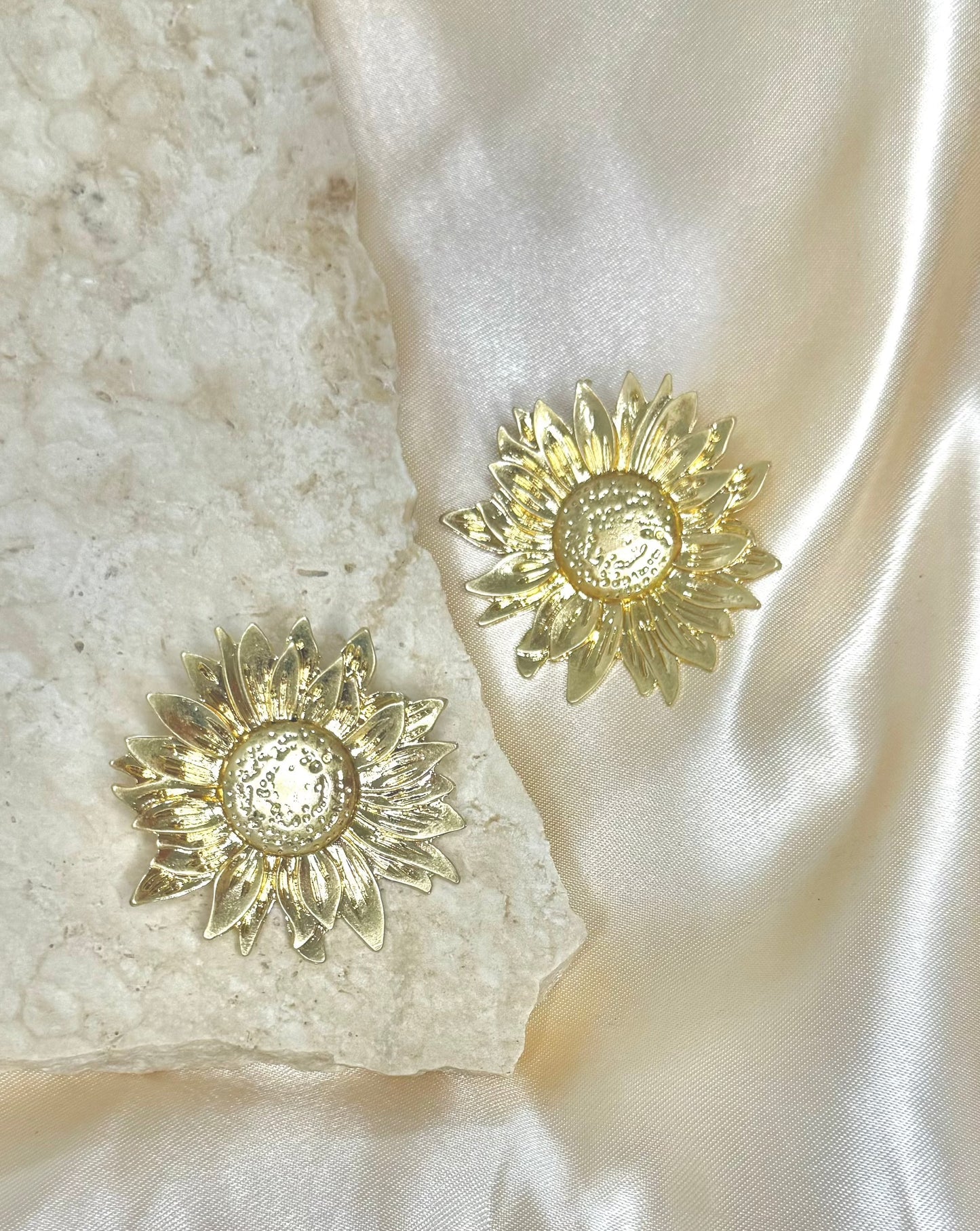 Follow The Sun Studs
