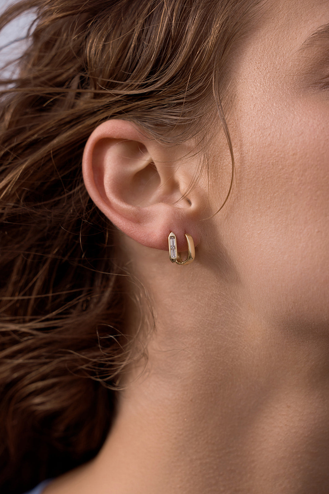 Maravelle Square Hoop Earrings on models ears