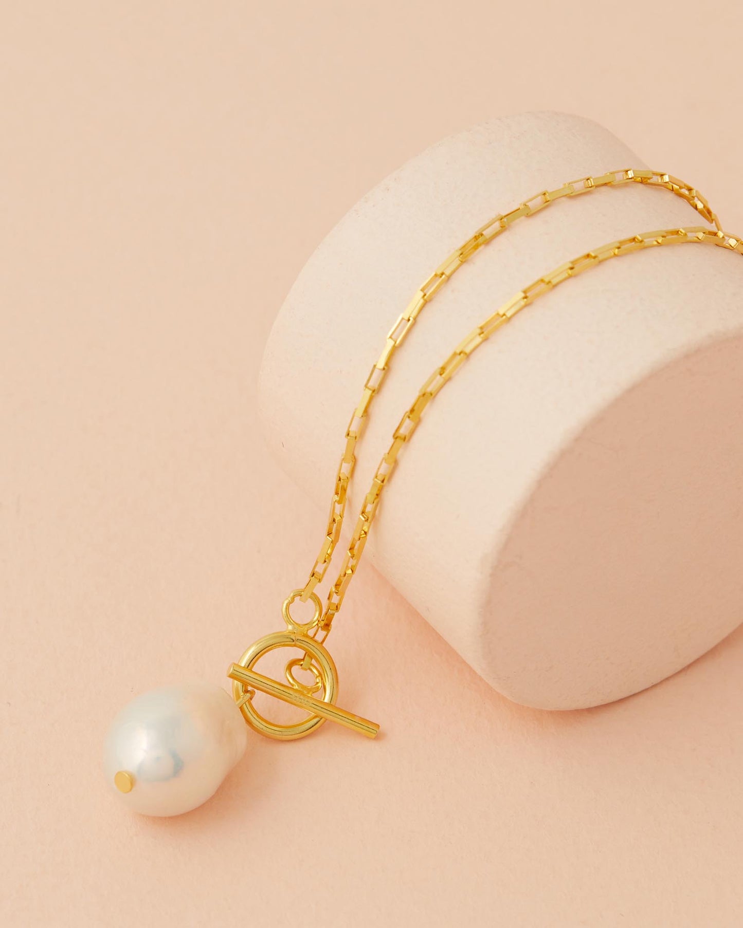 Zara Pearl Necklace