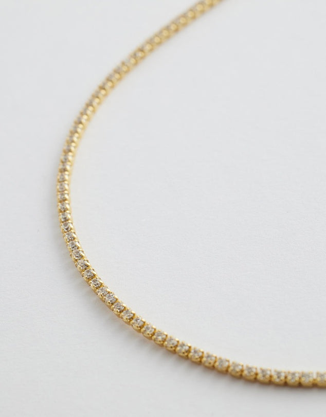 edie_tennis_chain_necklace close up diamonds