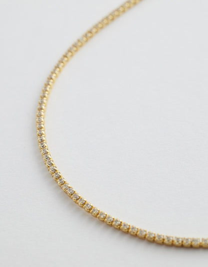 edie_tennis_chain_necklace close up diamonds
