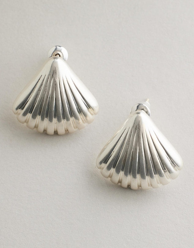 Tanah Shell Earrings - Silver
