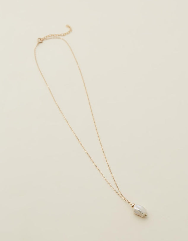 Addison Pearl Necklace