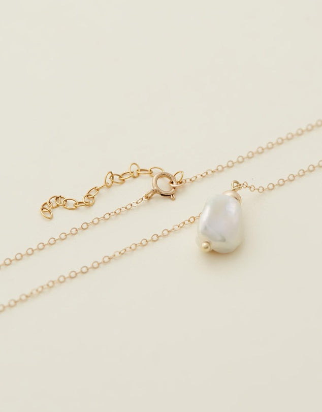 Addison Pearl Necklace