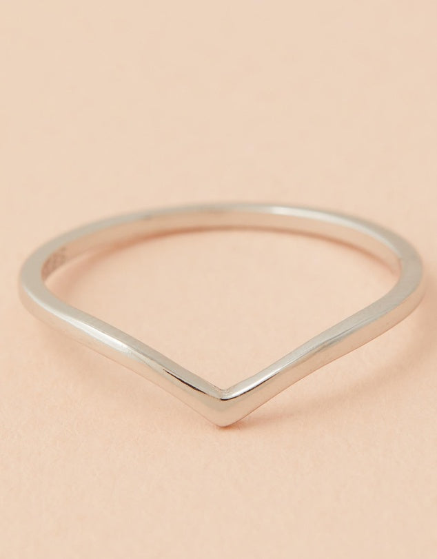 Fallon Ring - Silver close up flat lay
