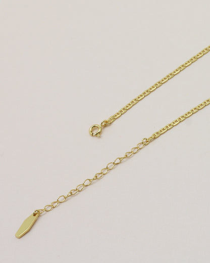 Hendrix Boyfriend Chain close up of clasp